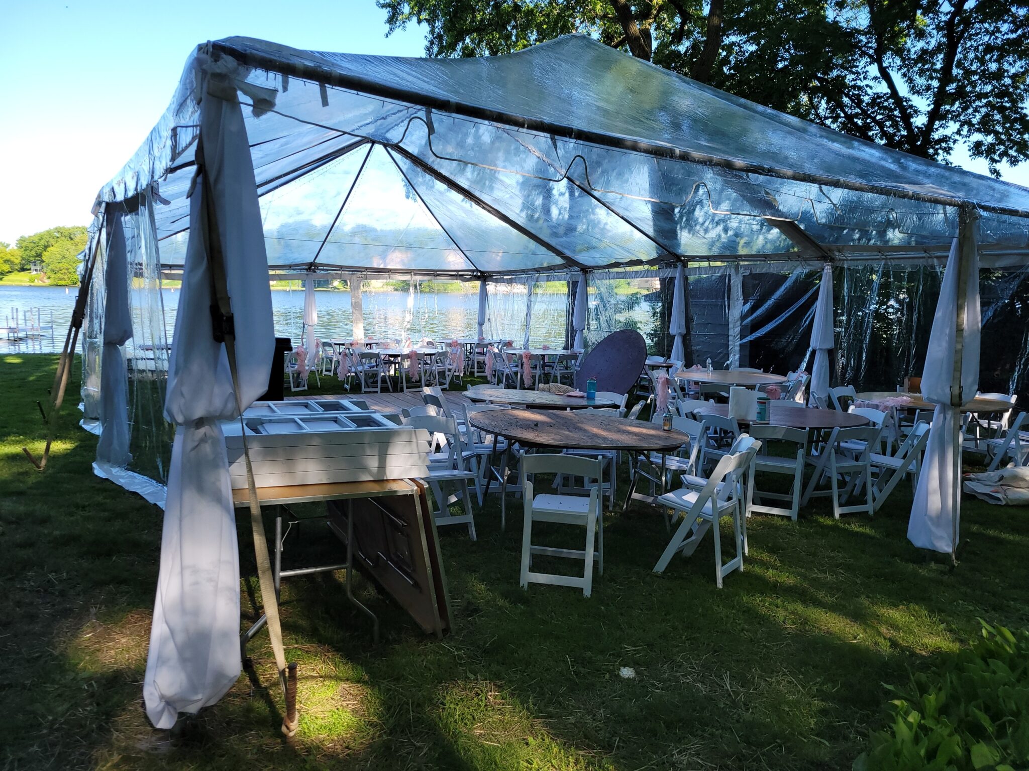 30x50 Clear Tent with Fabric Puff Legs