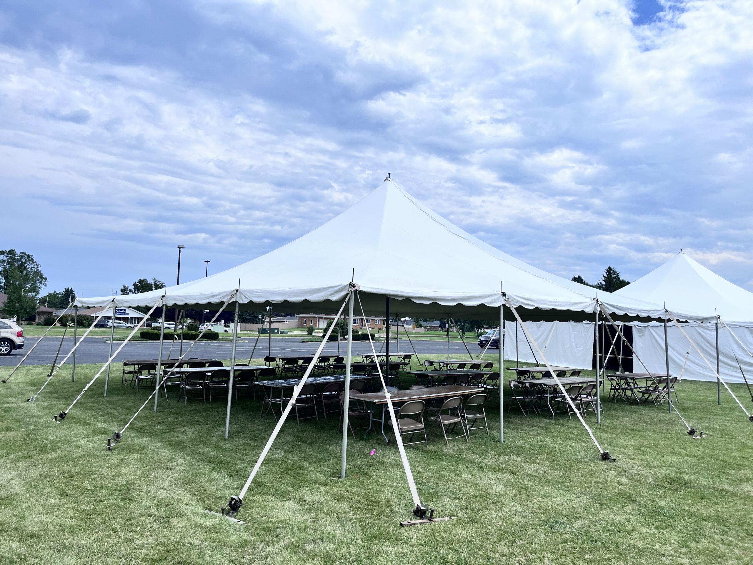 40x40 Pole Tent