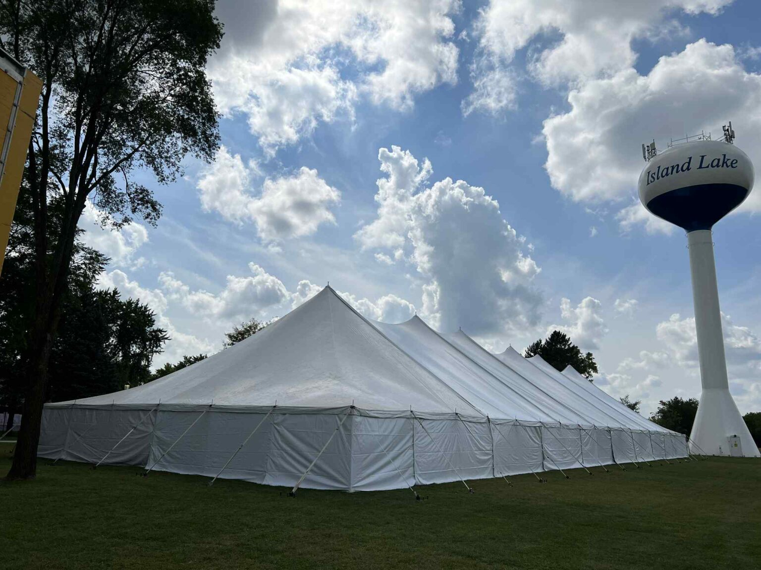 60x190 Village of Island Lake